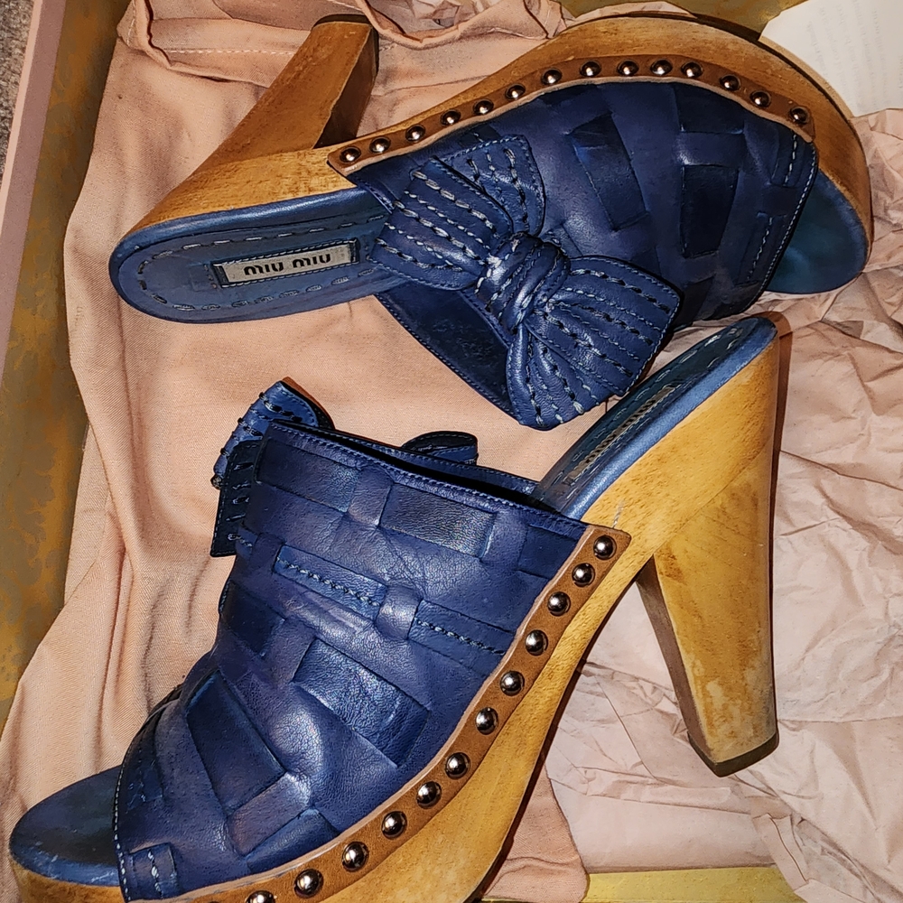 Miu Miu Women's Blue Leather Heeled Sandals